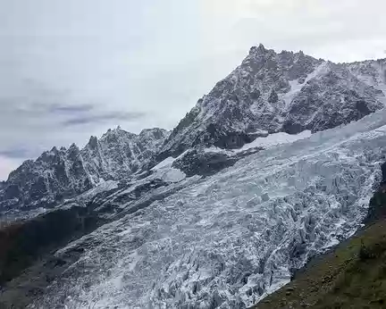12082017-14h46m24s-DSC05030-XL Le glacier des Bossons devant l'aiguille du Midi